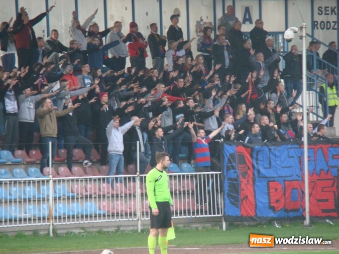 Zdjęcie w galerii na portalu naszwodzislaw.com: APN Odra remisuje z Naprzodem Syrynia wiadomości z regionu