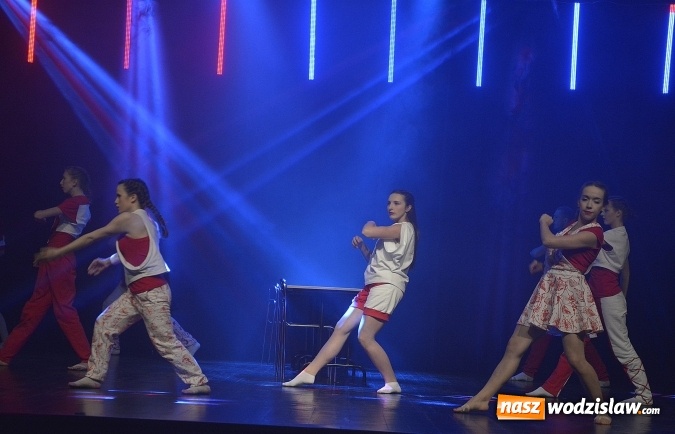 Zdjęcie w galerii na portalu naszwodzislaw.com: Premiera spektaklu Teatru Tańca Memento na scenie WCK wiadomości z regionu