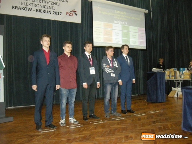 Zdjęcie w galerii na portalu naszwodzislaw.com: Paweł Długosz laureatem XL Ogólnopolskiej Olimpiady Wiedzy Elektrycznej i Elektronicznej wiadomości z regionu