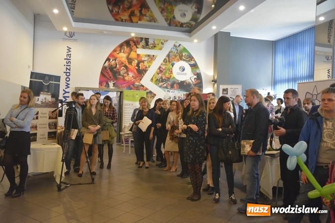 Zdjęcie w galerii na portalu naszwodzislaw.com: Trzecia edycja Festiwalu Weselnego zagościła do Wodzisławskiego Centrum Kultury wiadomości z regionu