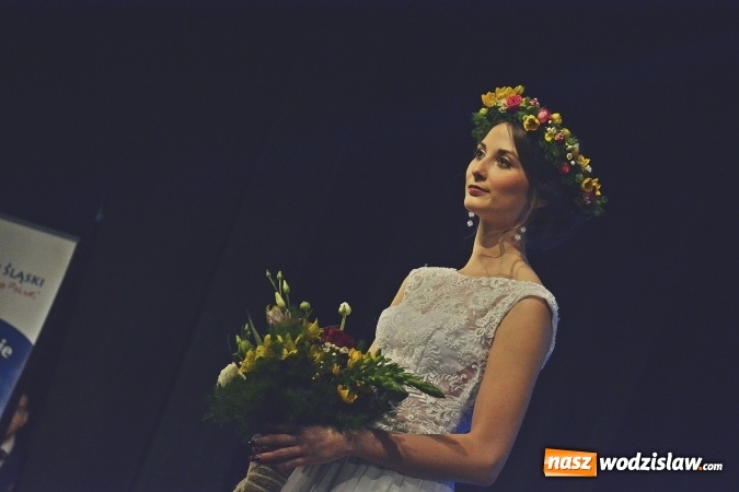 Zdjęcie w galerii na portalu naszwodzislaw.com: Trzecia edycja Festiwalu Weselnego zagościła do Wodzisławskiego Centrum Kultury wiadomości z regionu