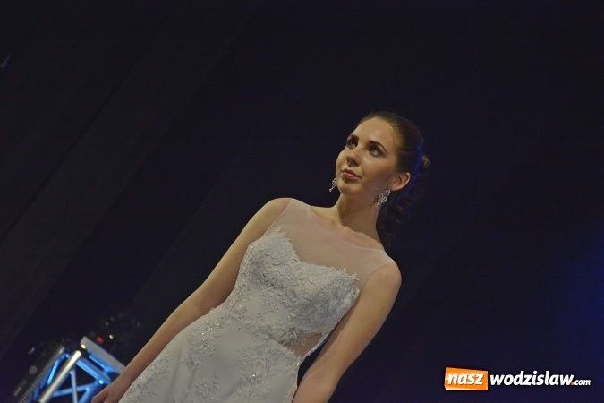 Zdjęcie w galerii na portalu naszwodzislaw.com: Trzecia edycja Festiwalu Weselnego zagościła do Wodzisławskiego Centrum Kultury wiadomości z regionu