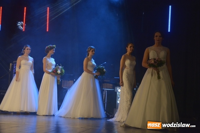 Zdjęcie w galerii na portalu naszwodzislaw.com: Trzecia edycja Festiwalu Weselnego zagościła do Wodzisławskiego Centrum Kultury wiadomości z regionu