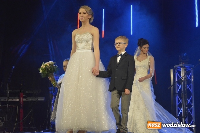 Zdjęcie w galerii na portalu naszwodzislaw.com: Trzecia edycja Festiwalu Weselnego zagościła do Wodzisławskiego Centrum Kultury wiadomości z regionu