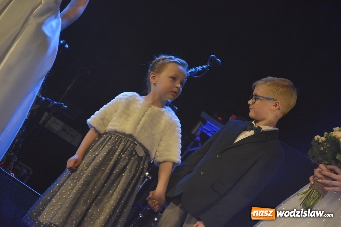 Zdjęcie w galerii na portalu naszwodzislaw.com: Trzecia edycja Festiwalu Weselnego zagościła do Wodzisławskiego Centrum Kultury wiadomości z regionu