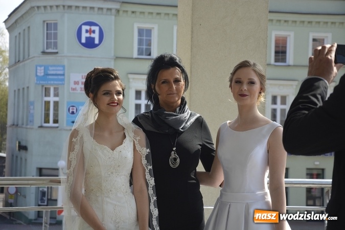 Zdjęcie w galerii na portalu naszwodzislaw.com: Trzecia edycja Festiwalu Weselnego zagościła do Wodzisławskiego Centrum Kultury wiadomości z regionu