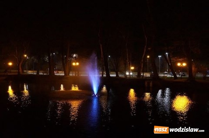 Zdjęcie w galerii na portalu naszwodzislaw.com: Wodzisław: w parkowym stawie zainstalowano fontannę wiadomości z regionu