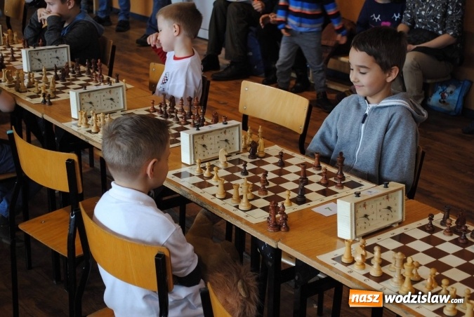 Zdjęcie w galerii na portalu naszwodzislaw.com: Szachy zdominowały radliński MOSIR wiadomości z regionu