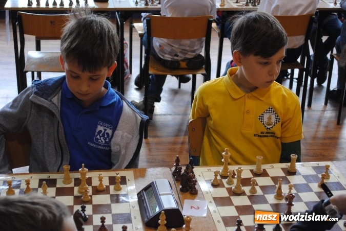 Zdjęcie w galerii na portalu naszwodzislaw.com: Szachy zdominowały radliński MOSIR wiadomości z regionu