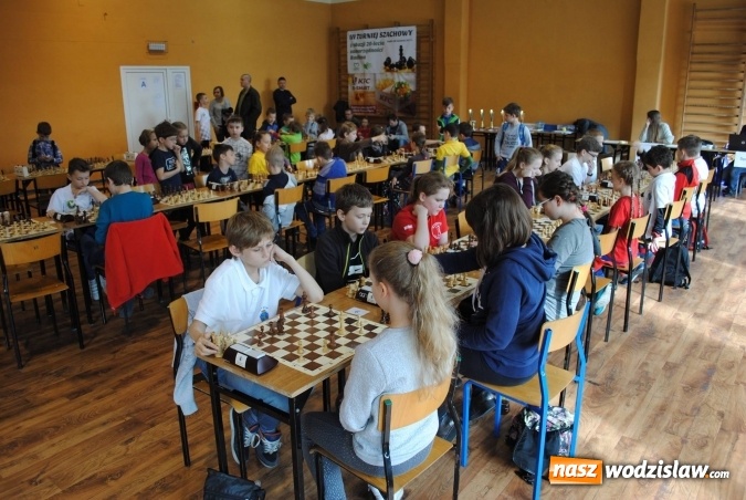 Zdjęcie w galerii na portalu naszwodzislaw.com: Szachy zdominowały radliński MOSIR wiadomości z regionu