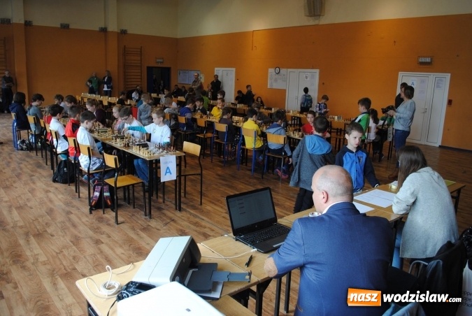 Zdjęcie w galerii na portalu naszwodzislaw.com: Szachy zdominowały radliński MOSIR wiadomości z regionu