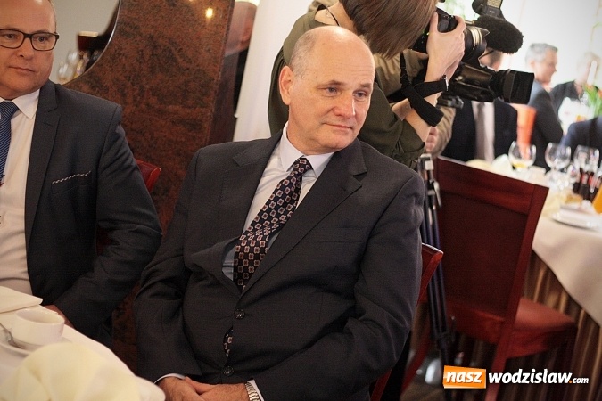 Zdjęcie w galerii na portalu naszwodzislaw.com: Ludzie kultury i sportu nagrodzeni. Uroczysta Gala w hotelu Amadeus wiadomości z regionu