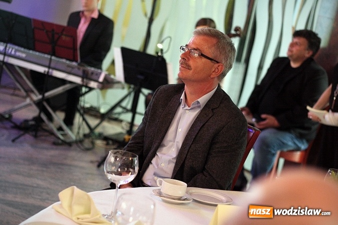 Zdjęcie w galerii na portalu naszwodzislaw.com: Ludzie kultury i sportu nagrodzeni. Uroczysta Gala w hotelu Amadeus wiadomości z regionu