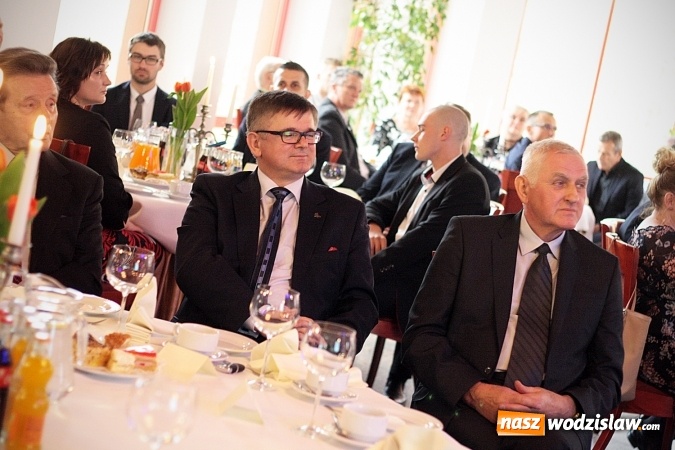 Zdjęcie w galerii na portalu naszwodzislaw.com: Ludzie kultury i sportu nagrodzeni. Uroczysta Gala w hotelu Amadeus wiadomości z regionu
