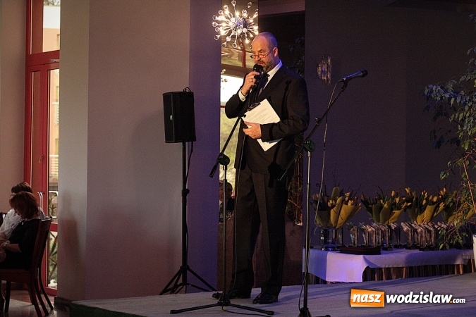Zdjęcie w galerii na portalu naszwodzislaw.com: Ludzie kultury i sportu nagrodzeni. Uroczysta Gala w hotelu Amadeus wiadomości z regionu