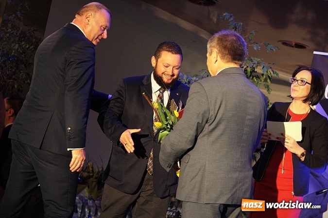 Zdjęcie w galerii na portalu naszwodzislaw.com: Ludzie kultury i sportu nagrodzeni. Uroczysta Gala w hotelu Amadeus wiadomości z regionu