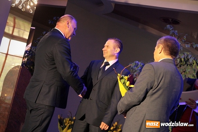 Zdjęcie w galerii na portalu naszwodzislaw.com: Ludzie kultury i sportu nagrodzeni. Uroczysta Gala w hotelu Amadeus wiadomości z regionu