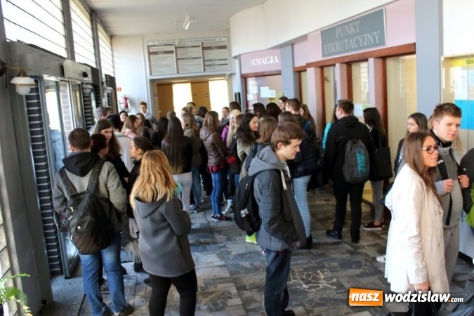 Zdjęcie w galerii na portalu naszwodzislaw.com: Raciborska uczelnia zorganizowała pierwszą edycję konkursu Administratywista wiadomości z regionu