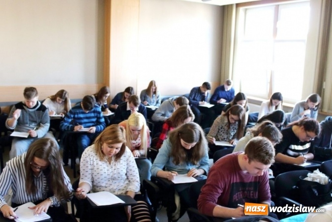 Zdjęcie w galerii na portalu naszwodzislaw.com: Raciborska uczelnia zorganizowała pierwszą edycję konkursu Administratywista wiadomości z regionu