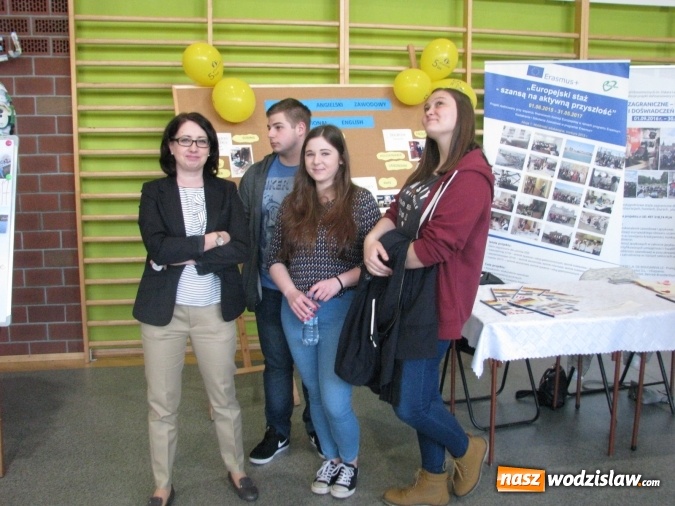 Zdjęcie w galerii na portalu naszwodzislaw.com: Wiosenne rewolucje w wodzisławskim Ekonomiku, czyli Dzień Otwartych Drzwi wiadomości z regionu