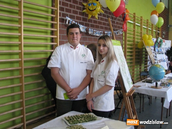 Zdjęcie w galerii na portalu naszwodzislaw.com: Wiosenne rewolucje w wodzisławskim Ekonomiku, czyli Dzień Otwartych Drzwi wiadomości z regionu