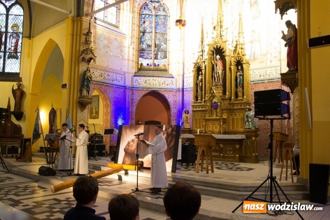 Zdjęcie w galerii na portalu naszwodzislaw.com: Męka Pana naszego Jezusa Chrystusa - śpiewana Pasja, czyli Wielka Środa w Rydułtowach wiadomości z regionu