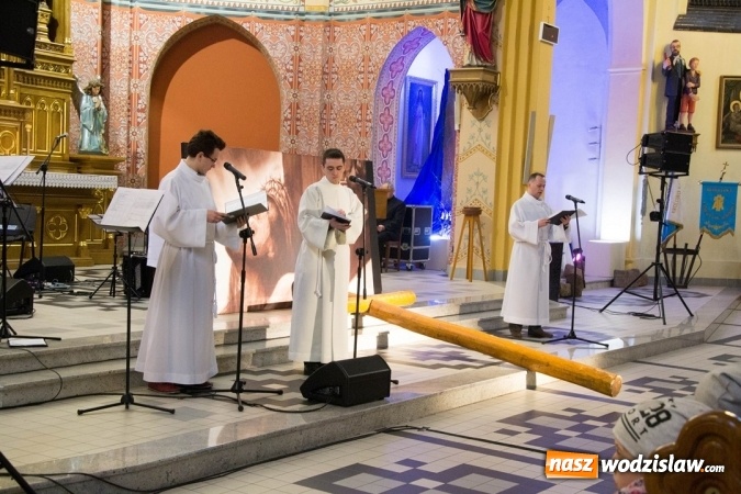 Zdjęcie w galerii na portalu naszwodzislaw.com: Męka Pana naszego Jezusa Chrystusa - śpiewana Pasja, czyli Wielka Środa w Rydułtowach wiadomości z regionu