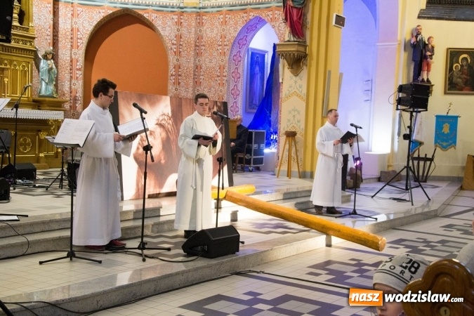 Zdjęcie w galerii na portalu naszwodzislaw.com: Męka Pana naszego Jezusa Chrystusa - śpiewana Pasja, czyli Wielka Środa w Rydułtowach wiadomości z regionu