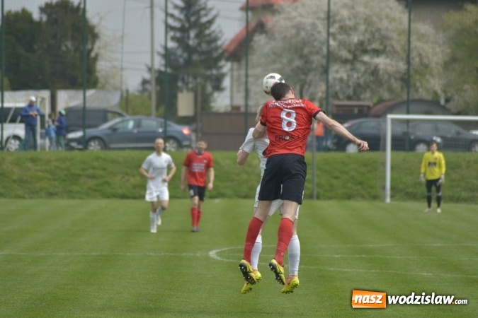 Zdjęcie w galerii na portalu naszwodzislaw.com: Klasa okręgowa: W starciu Naprzodów lepszy ten z Borucina wiadomości z regionu