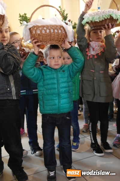 Zdjęcie w galerii na portalu naszwodzislaw.com: Święcenie pokarmów w Zawadzie  wiadomości z regionu