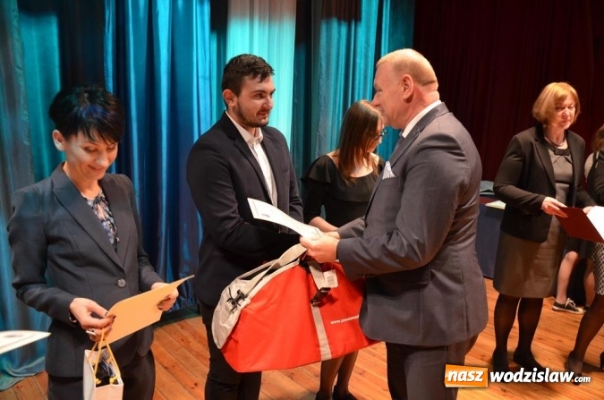 Zdjęcie w galerii na portalu naszwodzislaw.com: Znamy laureatów Konkursu Moja Sienkiewiczomania wiadomości z regionu