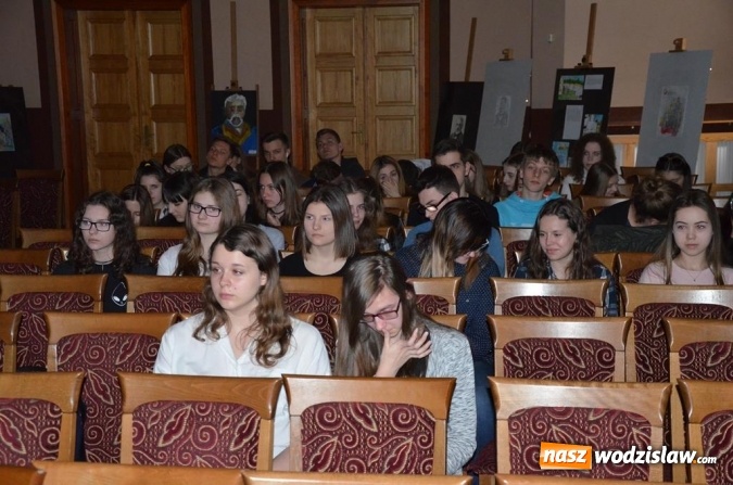 Zdjęcie w galerii na portalu naszwodzislaw.com: Znamy laureatów Konkursu Moja Sienkiewiczomania wiadomości z regionu