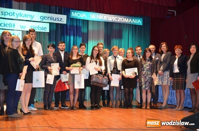 Zdjęcie w galerii na portalu naszwodzislaw.com: Znamy laureatów Konkursu Moja Sienkiewiczomania wiadomości z regionu