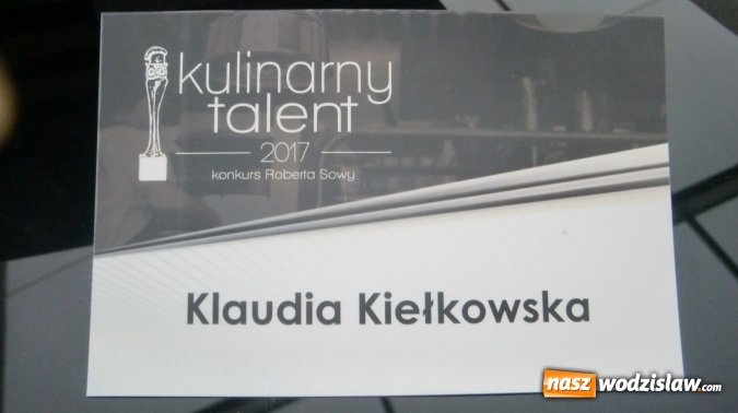 Zdjęcie w galerii na portalu naszwodzislaw.com: Robert Sowa wyróżnił uczennicę z wodzisławskiego Ekonomika. Klaudia Kiełkowska z tytułem 