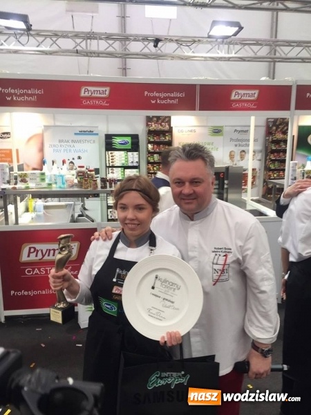 Zdjęcie w galerii na portalu naszwodzislaw.com: Robert Sowa wyróżnił uczennicę z wodzisławskiego Ekonomika. Klaudia Kiełkowska z tytułem 