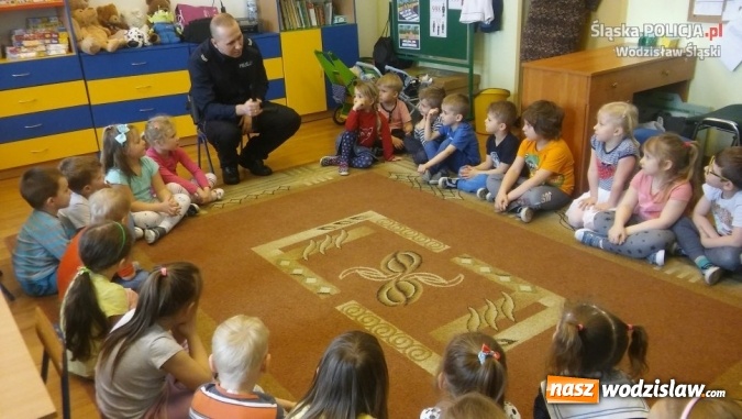 Zdjęcie w galerii na portalu naszwodzislaw.com: O bezpieczeństwie w Akademii Wesołych Bajtli wiadomości z regionu
