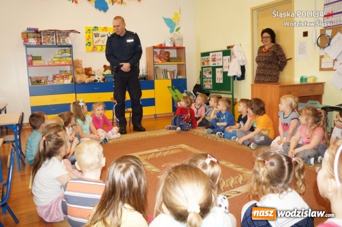 Zdjęcie w galerii na portalu naszwodzislaw.com: O bezpieczeństwie w Akademii Wesołych Bajtli wiadomości z regionu