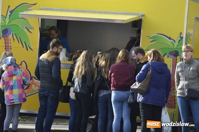 Zdjęcie w galerii na portalu naszwodzislaw.com: Food trucki zjechały się do Wodzisławia wiadomości z regionu