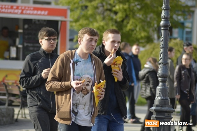 Zdjęcie w galerii na portalu naszwodzislaw.com: Food trucki zjechały się do Wodzisławia wiadomości z regionu