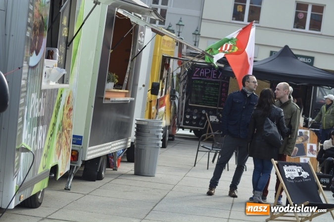 Zdjęcie w galerii na portalu naszwodzislaw.com: Food trucki zjechały się do Wodzisławia wiadomości z regionu