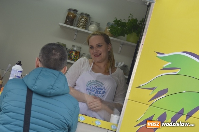 Zdjęcie w galerii na portalu naszwodzislaw.com: Food trucki zjechały się do Wodzisławia wiadomości z regionu
