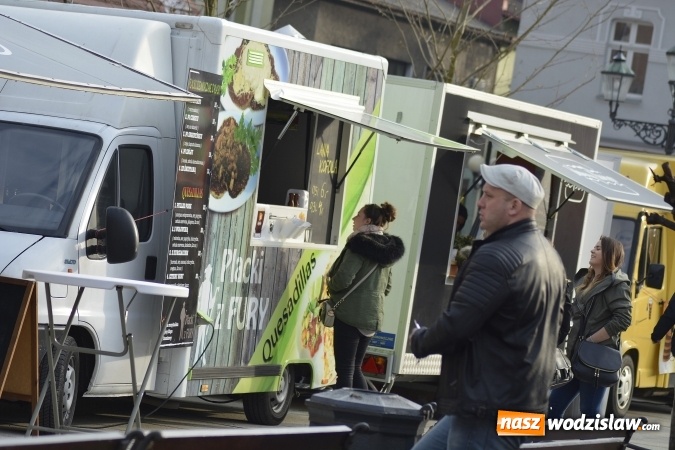 Zdjęcie w galerii na portalu naszwodzislaw.com: Food trucki zjechały się do Wodzisławia wiadomości z regionu