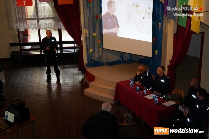 Zdjęcie w galerii na portalu naszwodzislaw.com:  Porozmawiajmy o bezpieczeństwie - możesz mieć na nie wpływ! Debata w Gimnazjum Mistrzostwa Sportowego  wiadomości z regionu