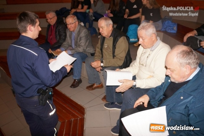 Zdjęcie w galerii na portalu naszwodzislaw.com:  Porozmawiajmy o bezpieczeństwie - możesz mieć na nie wpływ! Debata w Gimnazjum Mistrzostwa Sportowego  wiadomości z regionu