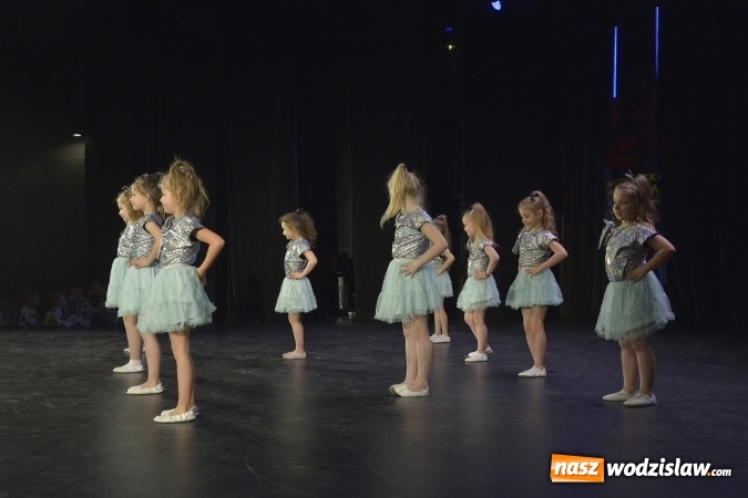 Zdjęcie w galerii na portalu naszwodzislaw.com: Gala Taneczna MIX 2017 - wyniki  wiadomości z regionu