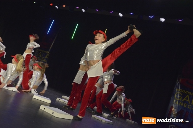Zdjęcie w galerii na portalu naszwodzislaw.com: Gala Taneczna MIX 2017 - wyniki  wiadomości z regionu
