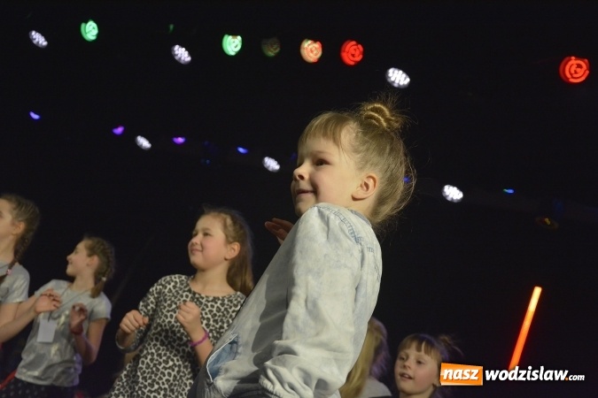 Zdjęcie w galerii na portalu naszwodzislaw.com: Gala Taneczna MIX 2017 - wyniki  wiadomości z regionu