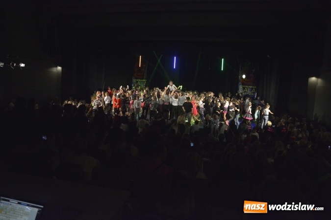 Zdjęcie w galerii na portalu naszwodzislaw.com: Gala Taneczna MIX 2017 - wyniki  wiadomości z regionu