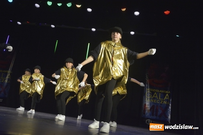 Zdjęcie w galerii na portalu naszwodzislaw.com: Gala Taneczna MIX 2017 - wyniki  wiadomości z regionu