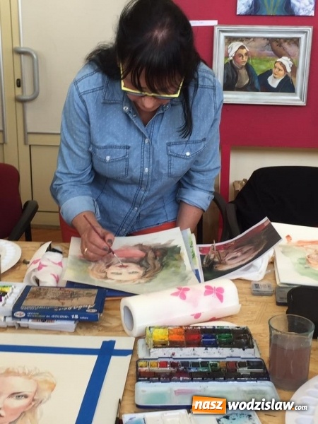 Zdjęcie w galerii na portalu naszwodzislaw.com: Akwarelowe warsztaty portretu z Kariną Jaźwińską w radlińskim MOK-u wiadomości z regionu